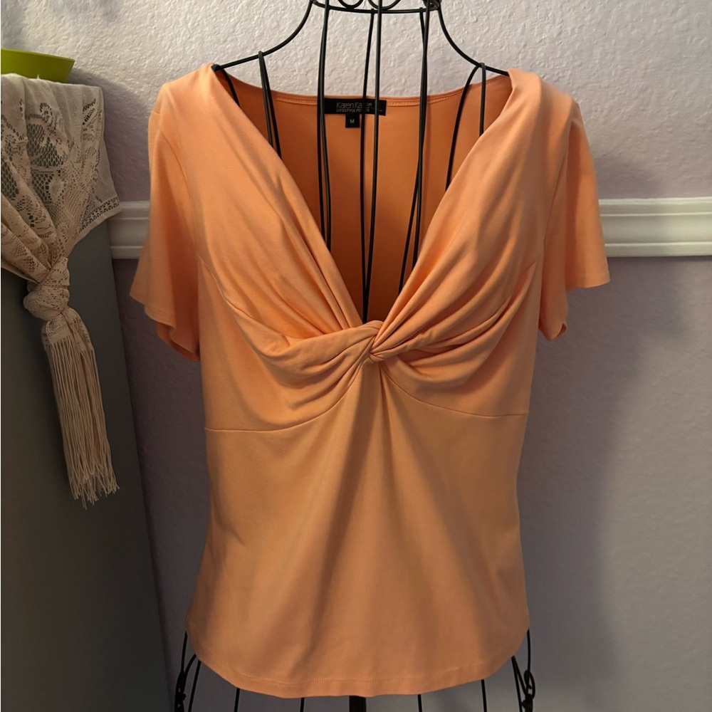 Women’s Karen Kane Peach Twist Front Blouse Size Medium